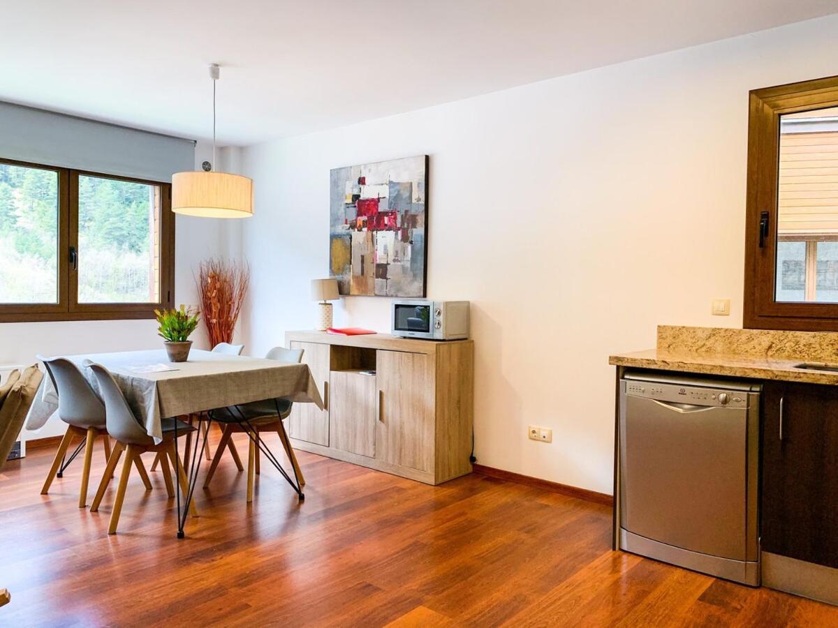 Apartamento Font Blanca En Arinsal Mas de Ribafeta Luaran gambar