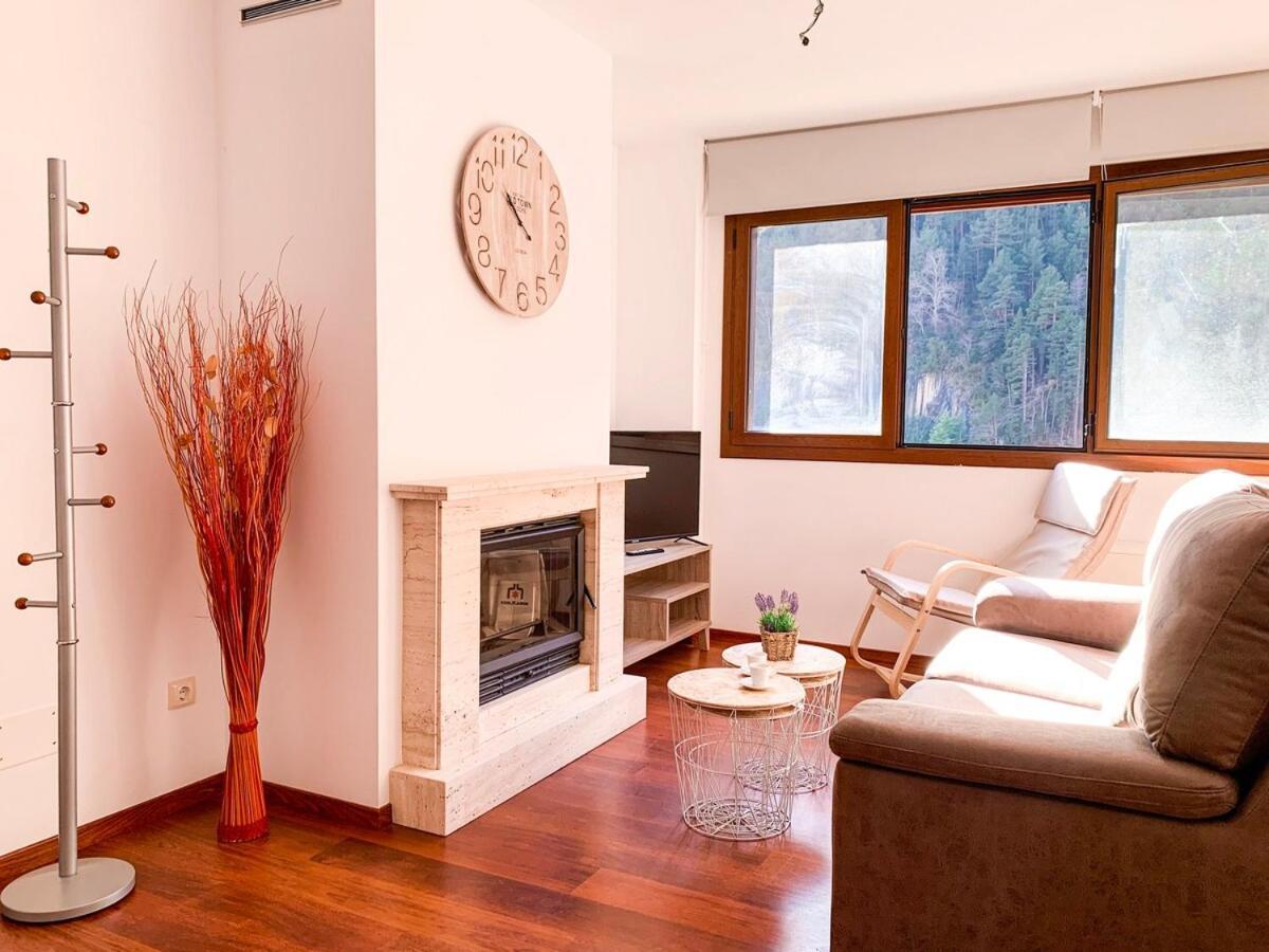 Apartamento Font Blanca En Arinsal Mas de Ribafeta Luaran gambar